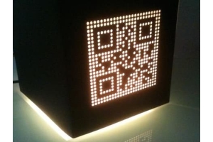 Como construir um código QR LED programável?